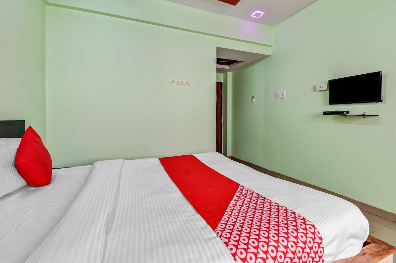 Oyo Hotel Samarth Lodge Sholapur Exterior foto